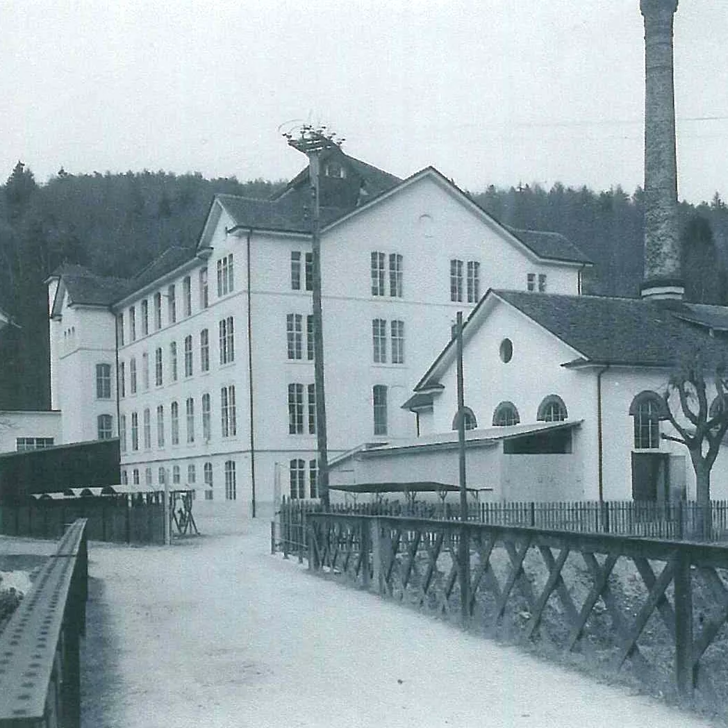 Brücke zur alten Spinnerei Letten Brücke zur alten Spinnerei Letten