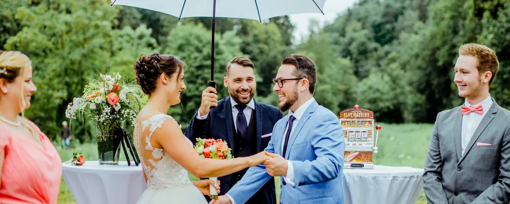 Heiraten Draussen In Der Natur Vor Hotel Riverside Glattfelden