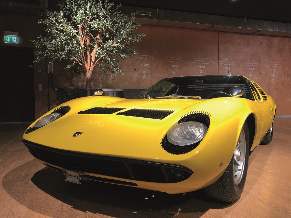 Lamborghini Miura P400S