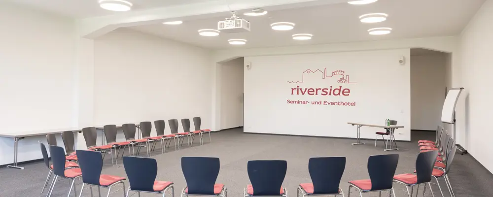 Stuhlkreis Rhein 6 Seminarraum Im Hotel Riverside Glattfelden Zürich Seminarhotel Kongresshotel Tagungshotel Workshop Meeting Location