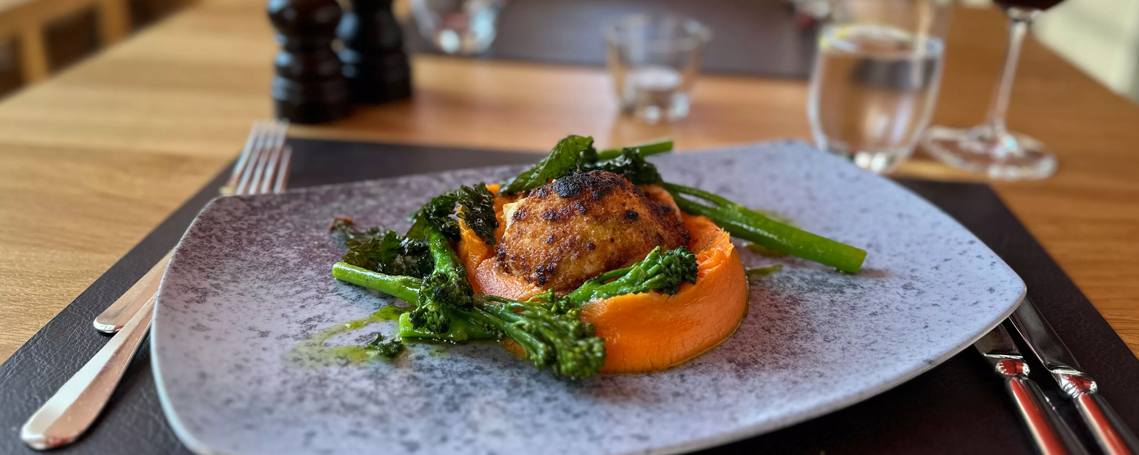 frisch zubereitetes Gericht im Kesselhaus frisch zubereitetes Gericht im Kesselhaus