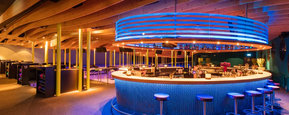 Bowling Und Bar Im Hotel Riverside Glattfelden Zürich Seminarhotel Kongresshotel Tagungshotel Workshop Meeting Location