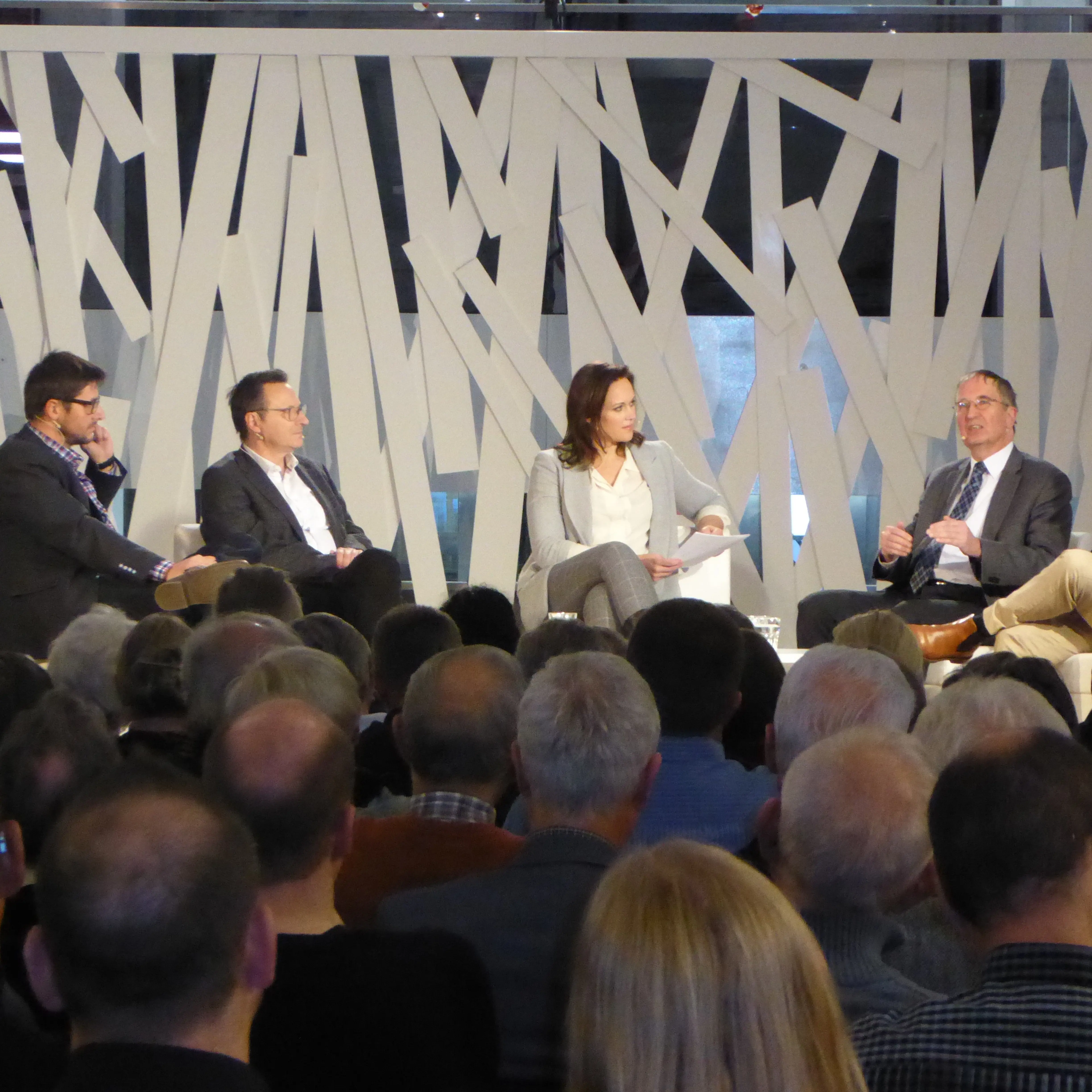 Moderatorin Tanja Gutmann Keynote Seminarprogramm Hotel Riverside Location Für Seminare Events Glattfelden Nahe Zürich