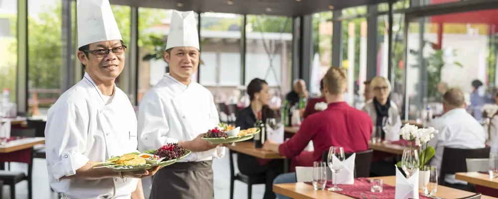 Authentisch Thaifood Im Restaurant Thaigarden Im Hotel Riverside