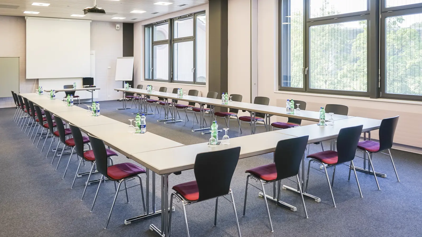 Glatt 1 2 Seminarraum Im Hotel Riverside Glattfelden Zürich Seminarhotel Kongresshotel Tagungshotel Workshop Meeting L