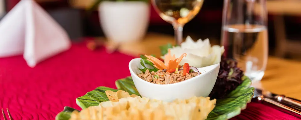 Thunfisch Salat Im Restaurant Thaigarden Im Seminarhotel Kongresshotel Tagungshotel Hochzeits Location Hotel Riverside Glattfelden Zürich