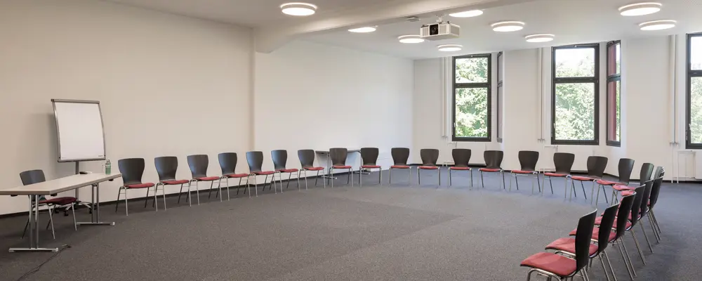 Stuhlkreis Rhein 6 Seminarraum Im Hotel Riverside Glattfelden Zürich Seminarhotel Kongresshotel Tagungshotel Workshop Meeting