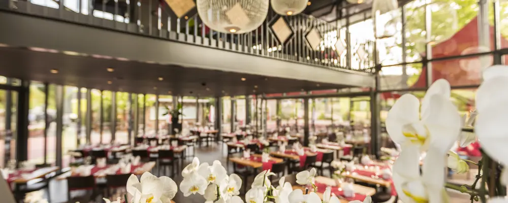 Blumen Im Restaurant Thaigarden Hotel Riverside