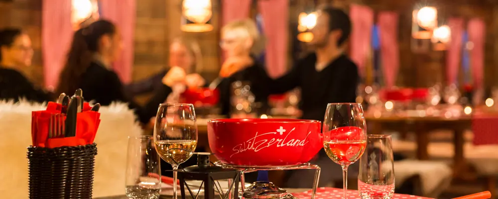 Fondueplausch In Der Riveralp Das Fondue Chalet Im Hotel Riverside In Zweidlen Glattfelden Zuerich