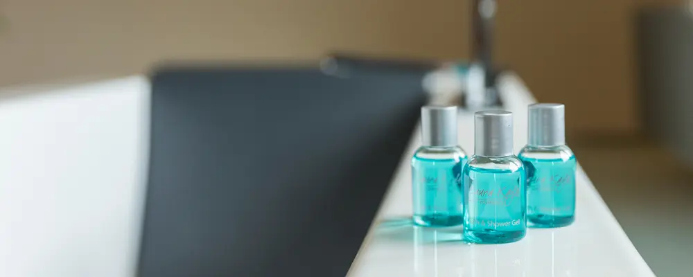 Junior Suite Hotelzimmer Badegel im Hotel riverside