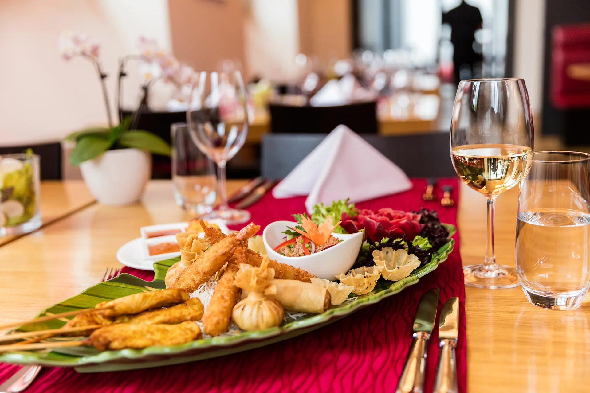 Thailändische Vorspeisenplatte Restaurant Thaigarden Im Seminarhotel Kongresshotel Tagungshotel Hochzeits Location Hotel Riverside Glattfelden Zürich