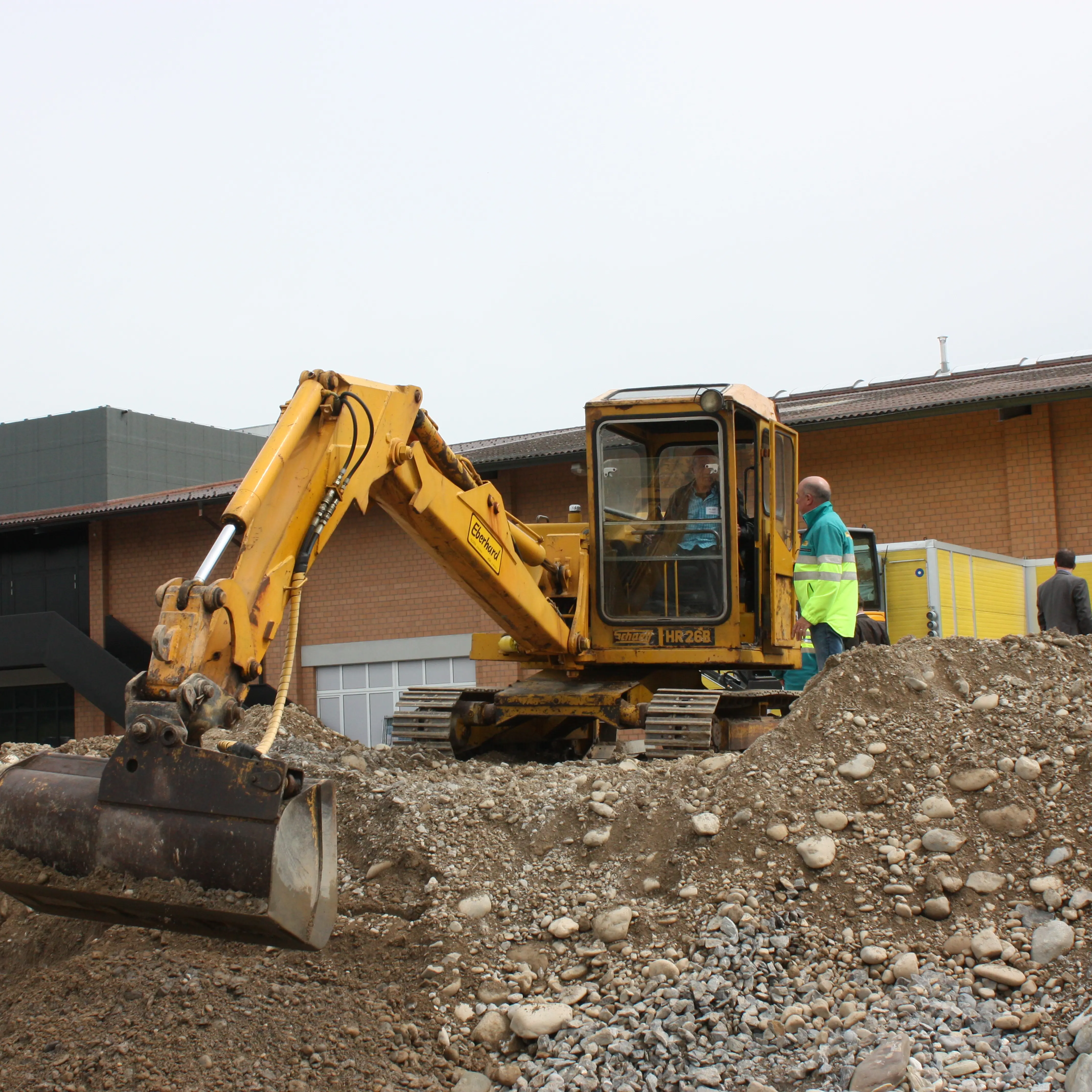 Bagger Fahren Im Ebianum