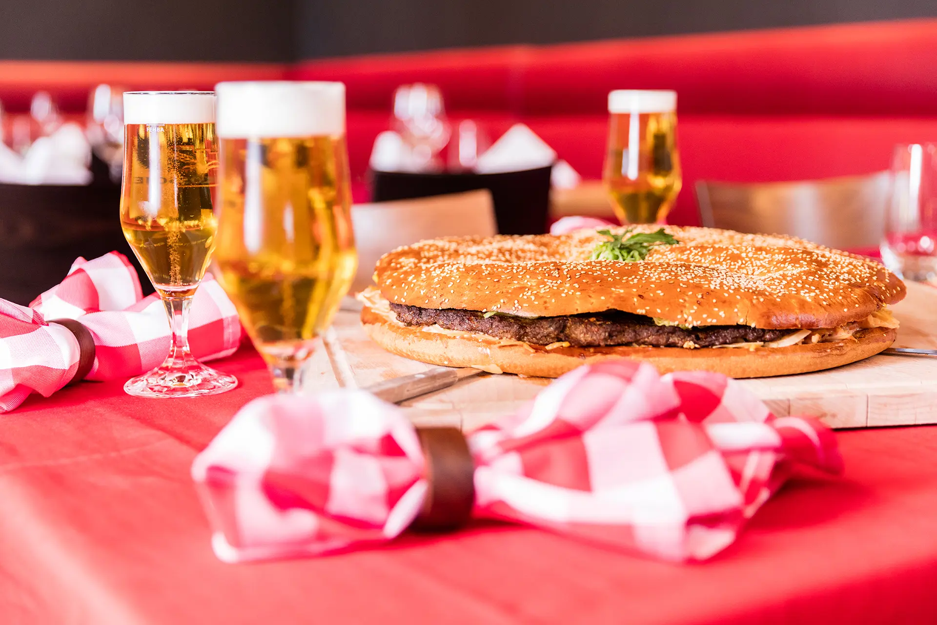 Dreamline Burger Restaurant Turbinenstube Im Seminarhotel Kongresshotel Tagungshotel Hochzeits Location Hotel Riverside Glattfelden Zürich