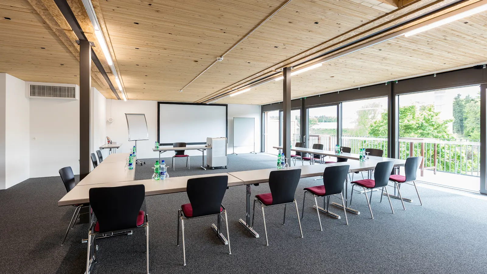 Lodge 2 Seminarraum Im Hotel Riverside Glattfelden Zürich Seminarhotel Kongresshotel Tagungshotel Workshop Meeting Location