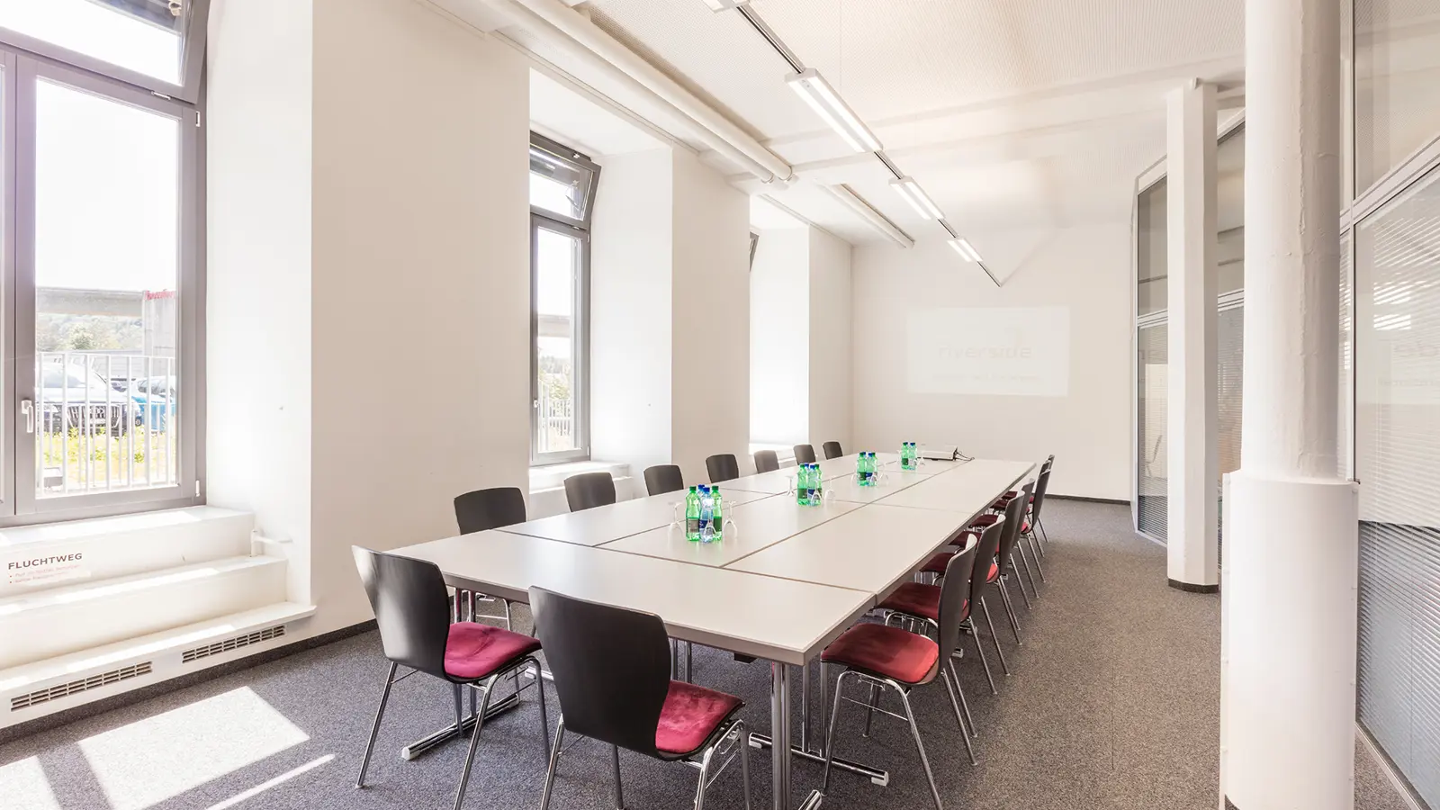 Säulensaal 5 Seminarraum Im Hotel Riverside Glattfelden Zürich Seminarhotel Kongresshotel Tagungshotel Workshop Meeting L