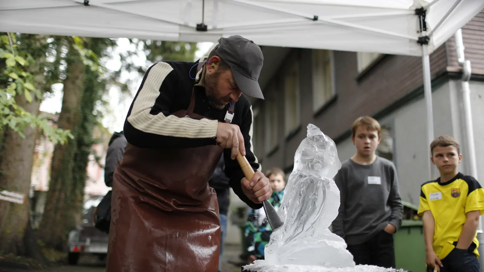 Eismeisseln Das Perfekte Rahmenprogramm Für Ihr Teamevent Als Sideevent Nach Ihrem Seminar Oder Tagung Im Hotel Riverside Zweidlen Glattfeld
