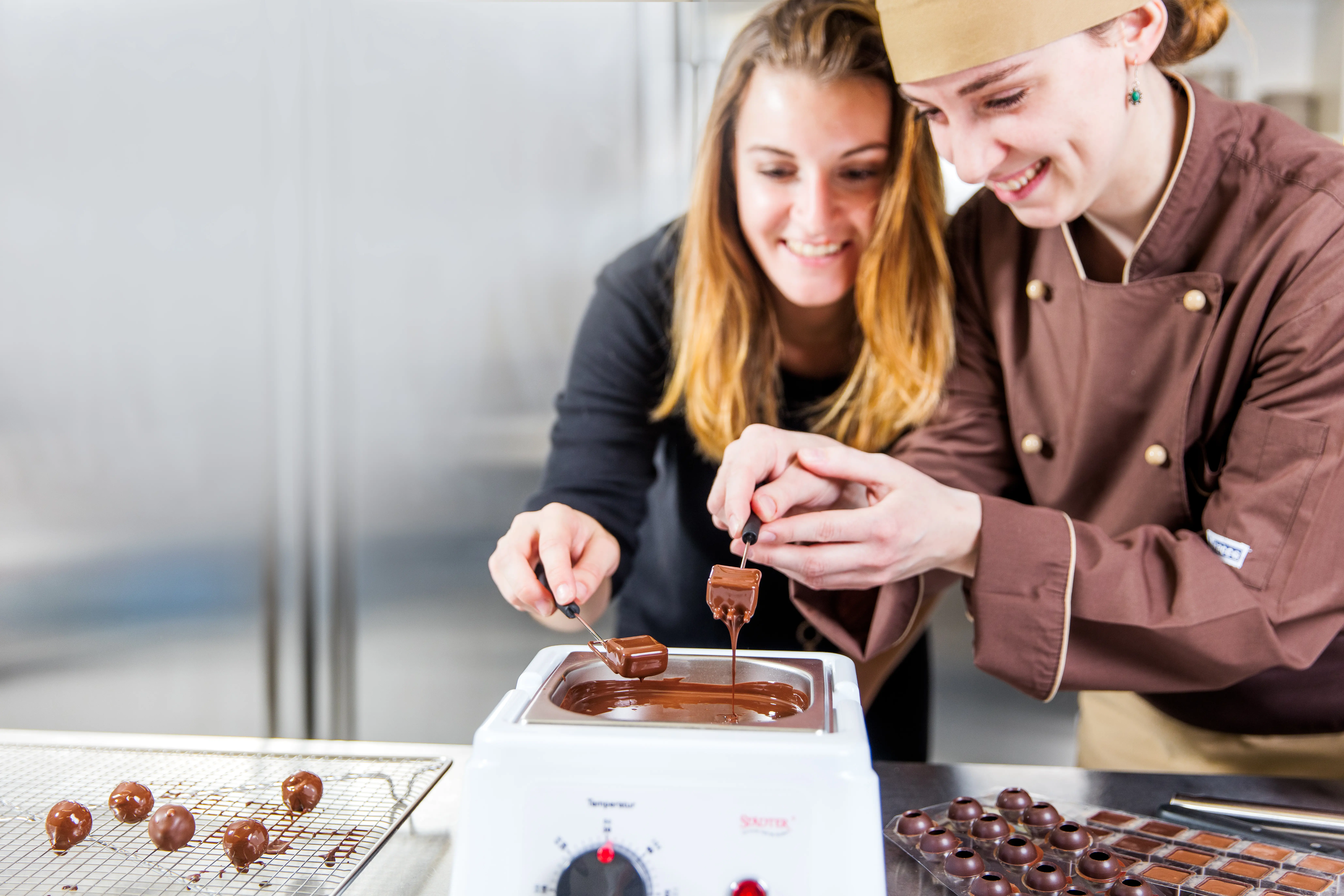 Schoggi Kurs Das Perfekte Rahmenprogramm Für Ihr Teamevent Als Sideevent Nach Ihrem Seminar Oder Tagung Im Hotel Riverside Zweidlen Glattfel