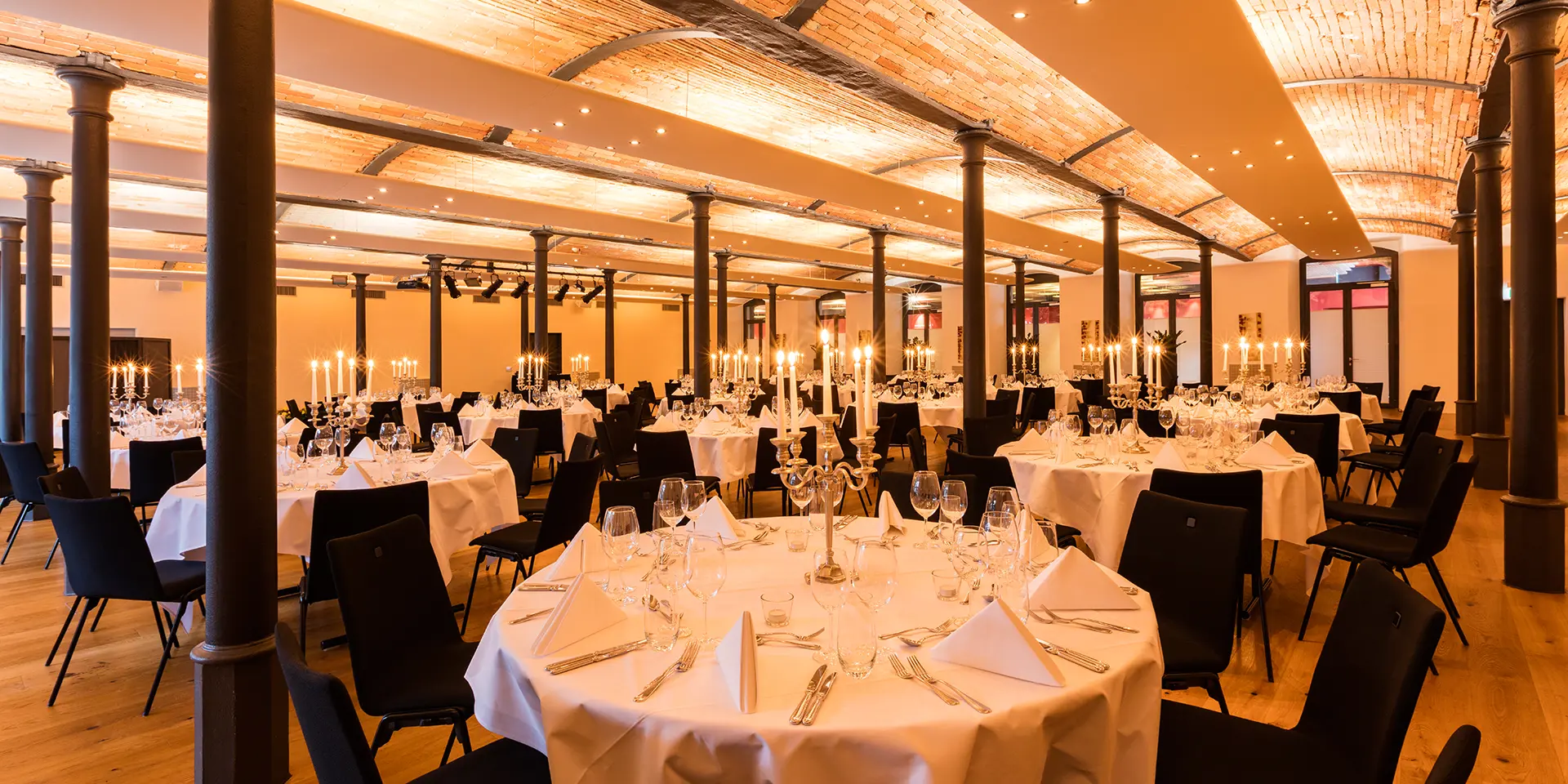 Kämmereisaal Für Event Und Heiraten Im Hotel Riverside Glattfelden Zürich Seminarhotel Kongresshotel Tagungshotel Hochzeit Location