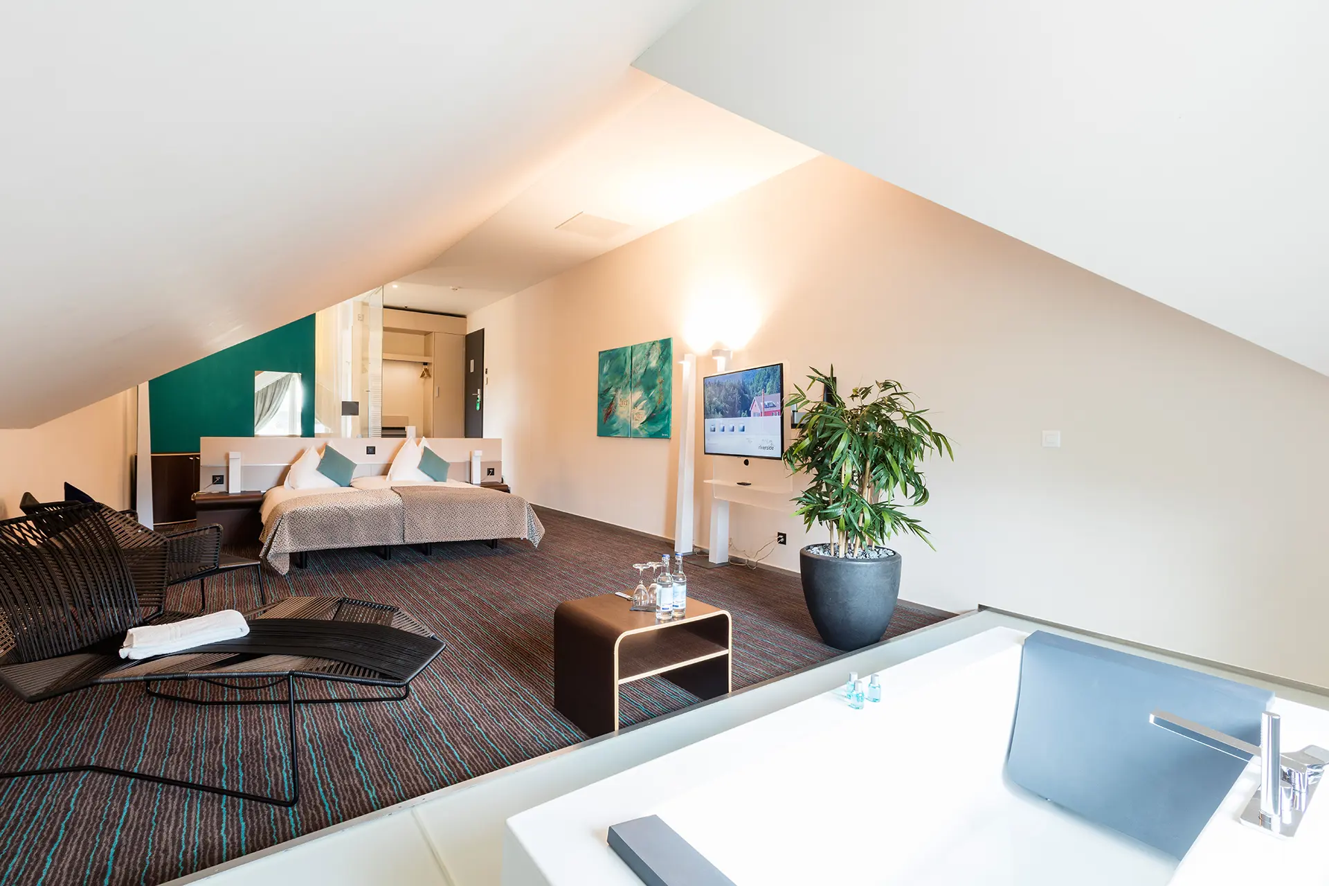 Junior Suite Hotelzimmer Hotel Riverside Glattfelden Zürich Seminarhotel Hochzeits Suite Uebersicht