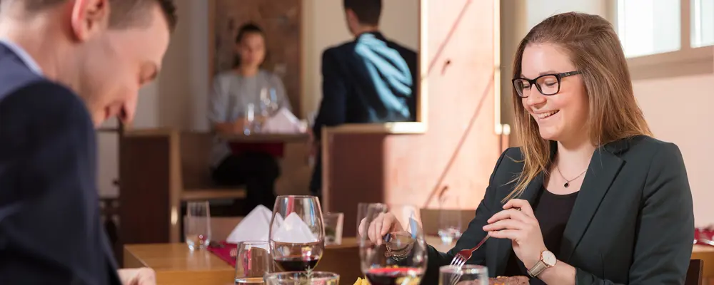 Restaurant Kesselhaus Dinner Im Seminarhotel Kongresshotel Tagungshotel Hochzeits Location Hotel Riverside Glattfelden Zürich (1)