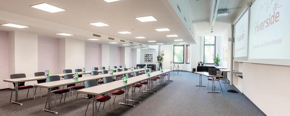Rhein 2 Seminarraum Im Hotel Riverside Glattfelden Zürich Seminarhotel Kongresshotel Tagungshotel Workshop Meeting Location